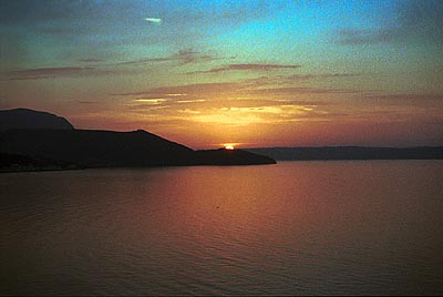 crete260501_13_almirida_sunset